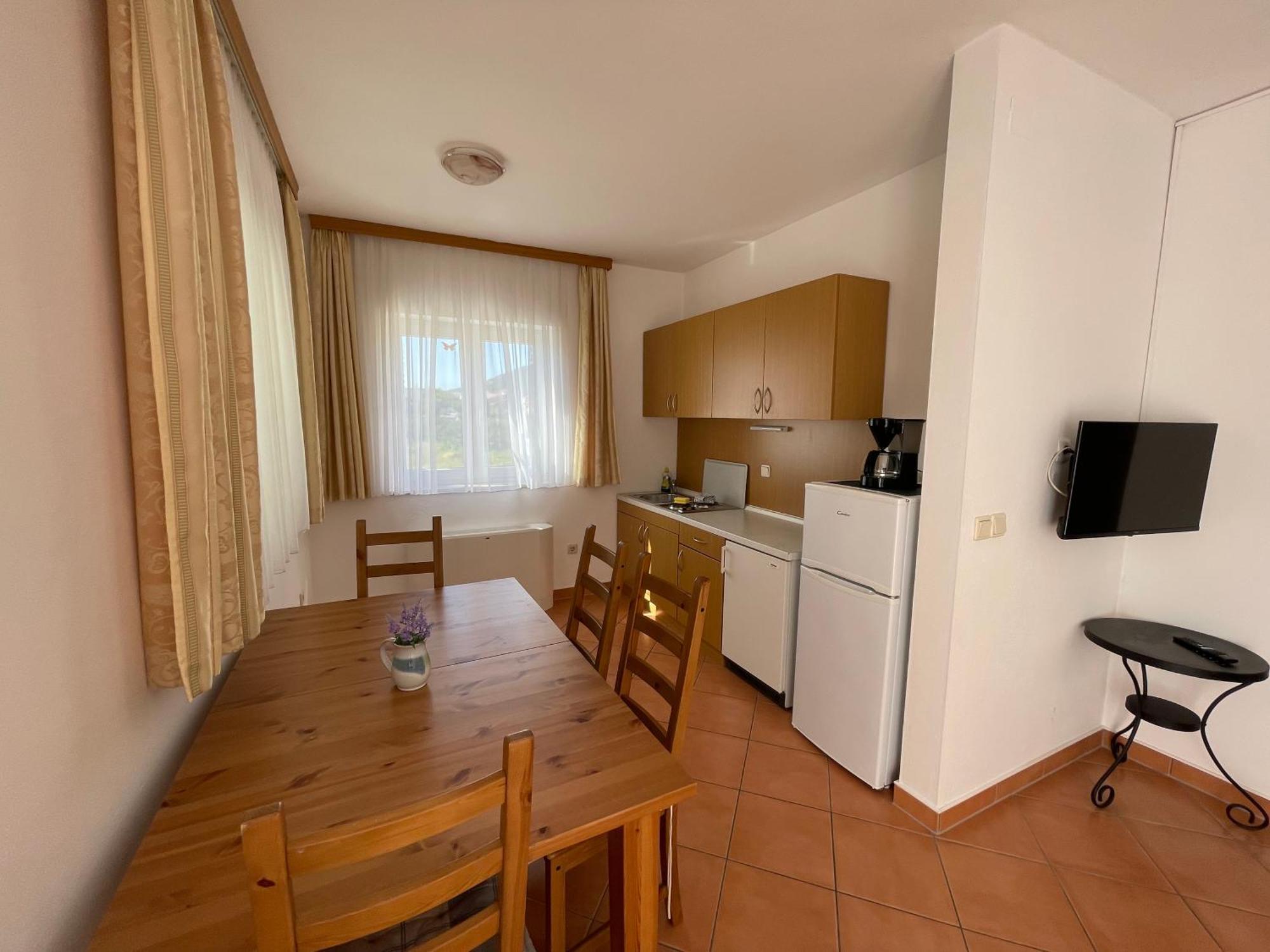 Apartman Theresa Barbat na Rabu Екстериор снимка