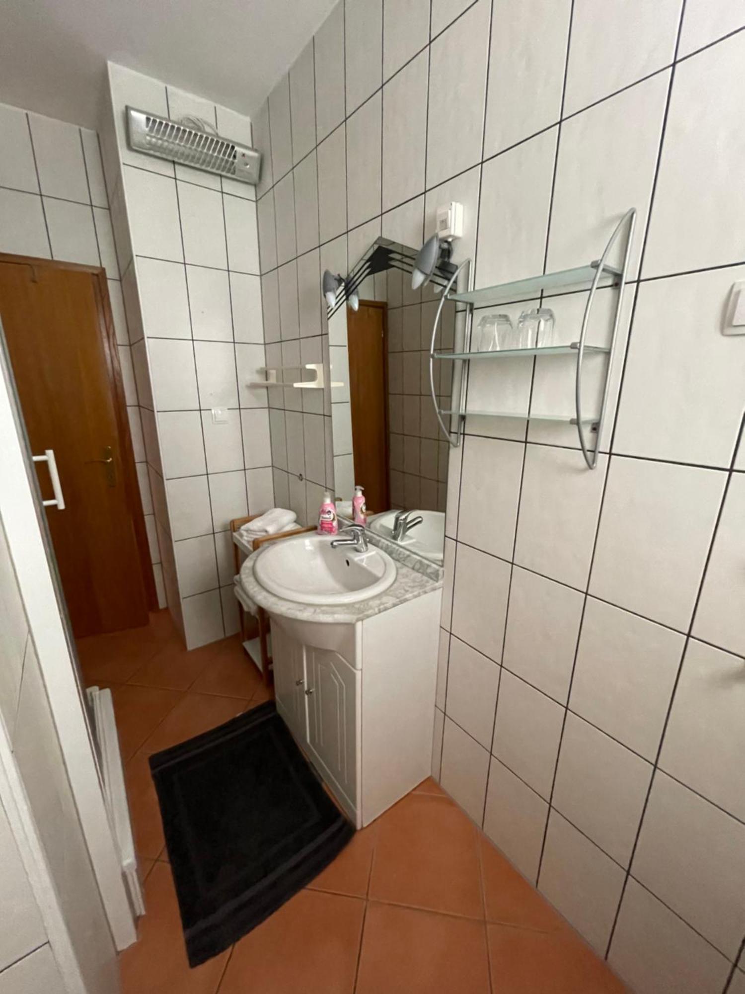 Apartman Theresa Barbat na Rabu Екстериор снимка